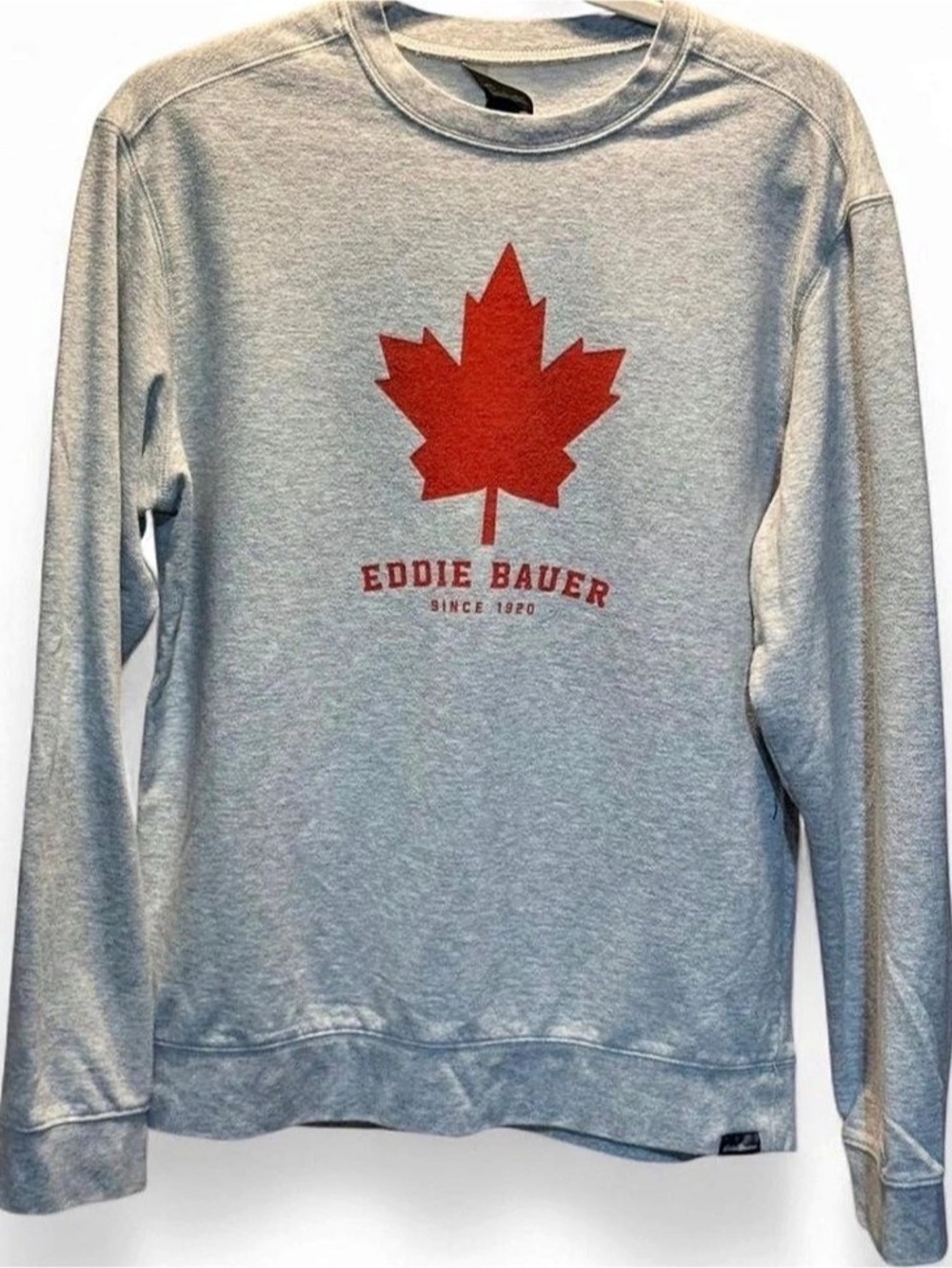 Eddie Bauer Men'Small Maple Leaf Sweatshirt Size Small